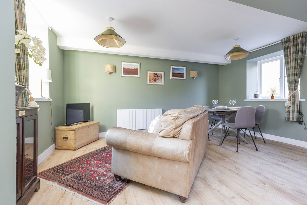 Cary Road, Yeovil, BA22